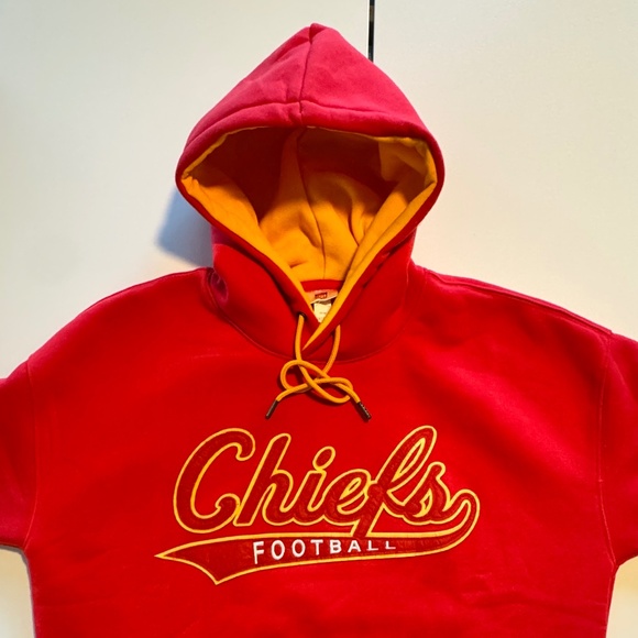 NEW Kansas City Chiefs Hoodie - Men’s Medium - Red Yellow NFL Team Apparel NWT - Picture 4 of 15